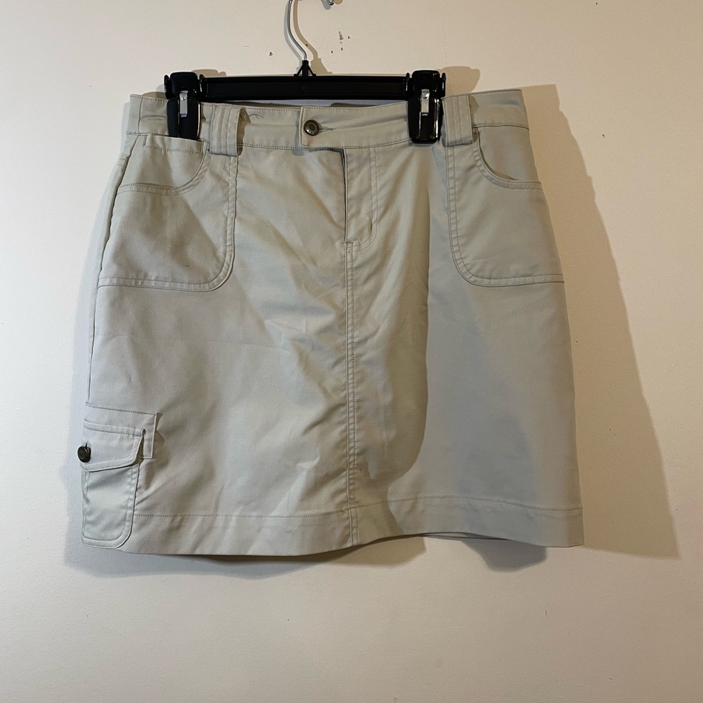 Tehama Athletic golf skort Women’s SZ 10 Stretch Pockets Tan Khaki skirt shorts
